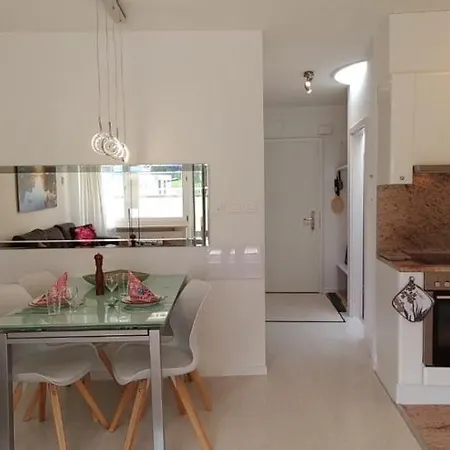 Apartamento Cristal 68 *